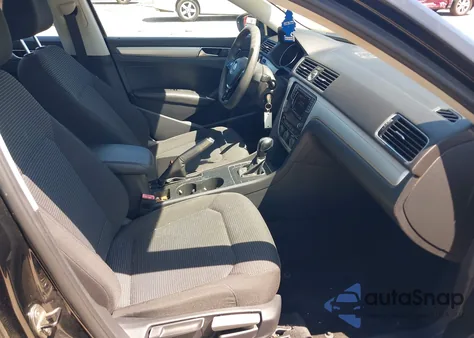 2016 Volkswagen Passat 1.8T S из США, поврежденный, VIN 1VWAT7A32GC045914